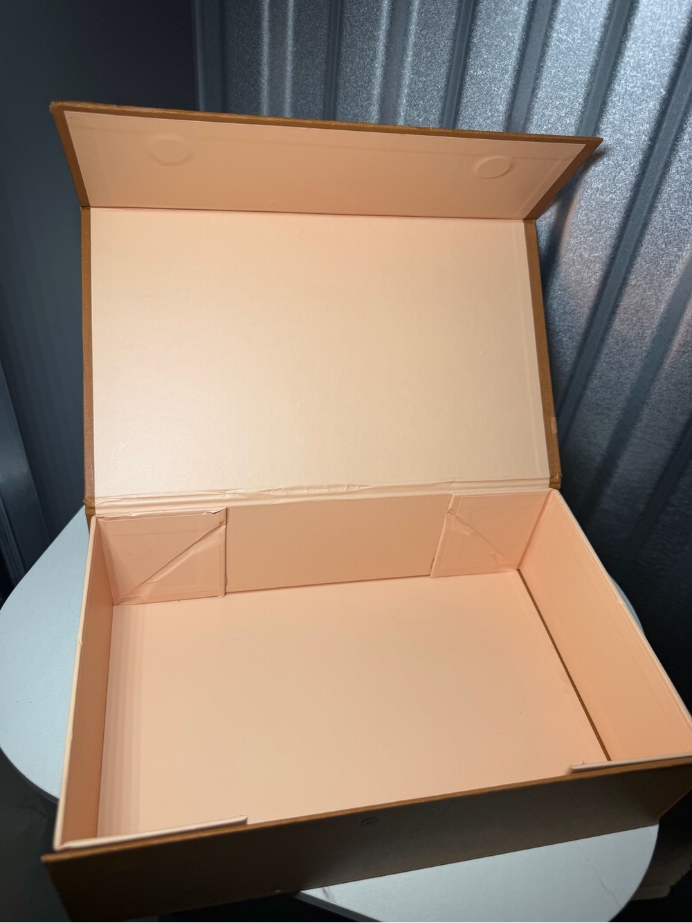 Empty Louis Vuitton Box - Picture 4 of 10